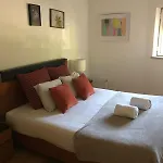 Dazzle Laranjeiras Ii Apartment