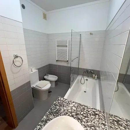 Dazzle Laranjeiras Ii * Lisbona